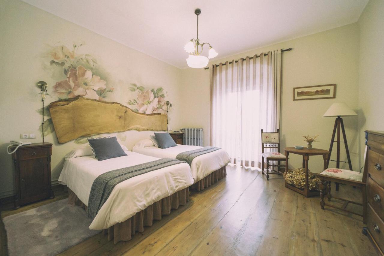 מלון וילאביצ'יוסה La Casona De Amandi מראה חיצוני תמונה